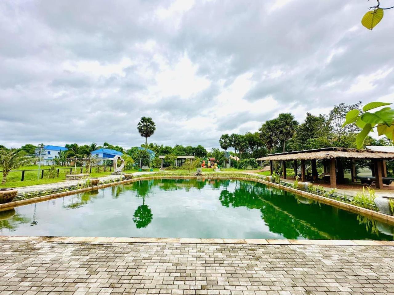 Ganesha Kampot Resort Exterior foto